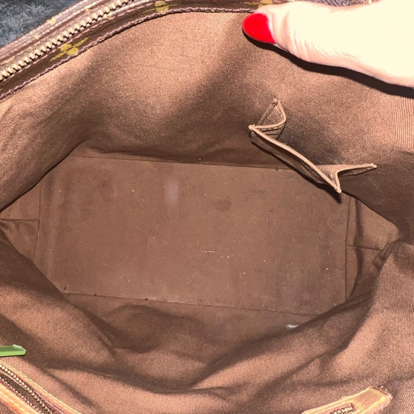 Louis Vuitton Monogram Cabas Mezzo Tote - Picture 7 of 12